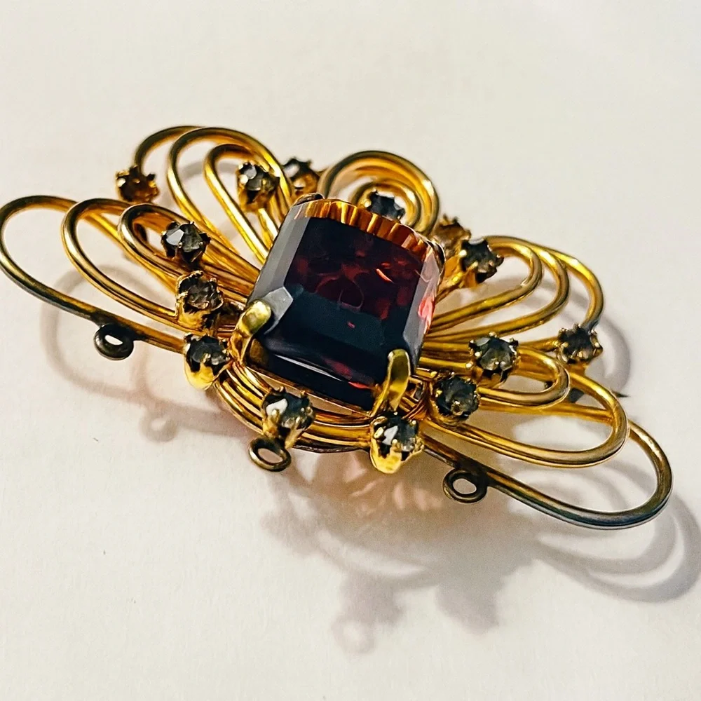 1920s Art Deco Gold Filled Brooch Pendant – Amethyst-Colored Stone – Estate Find - Picture 5 of 17